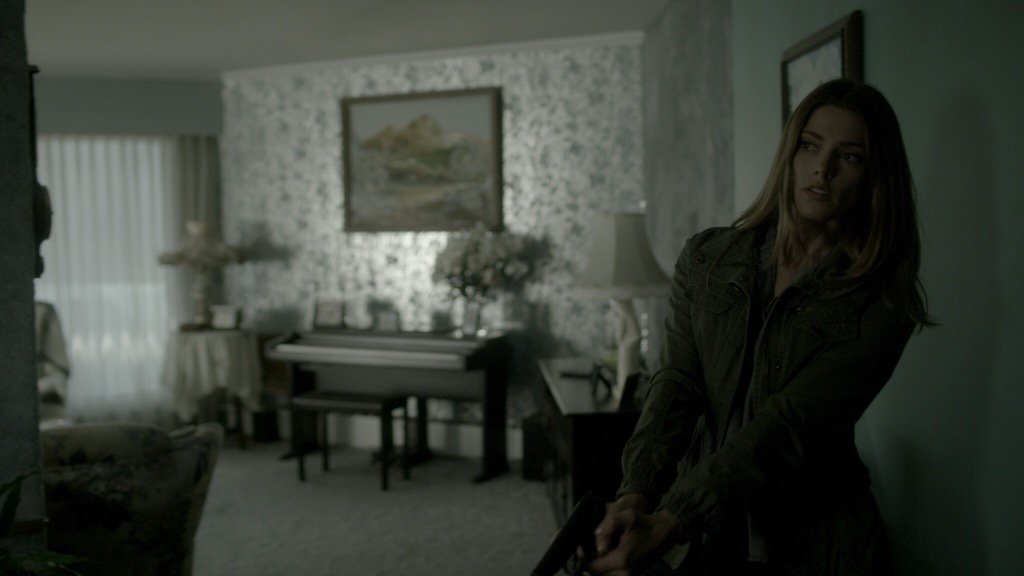23 december 2016: Have you seen this sneak peek of Mia in action for Season 4? #RogueTV @AshleyMGreene
