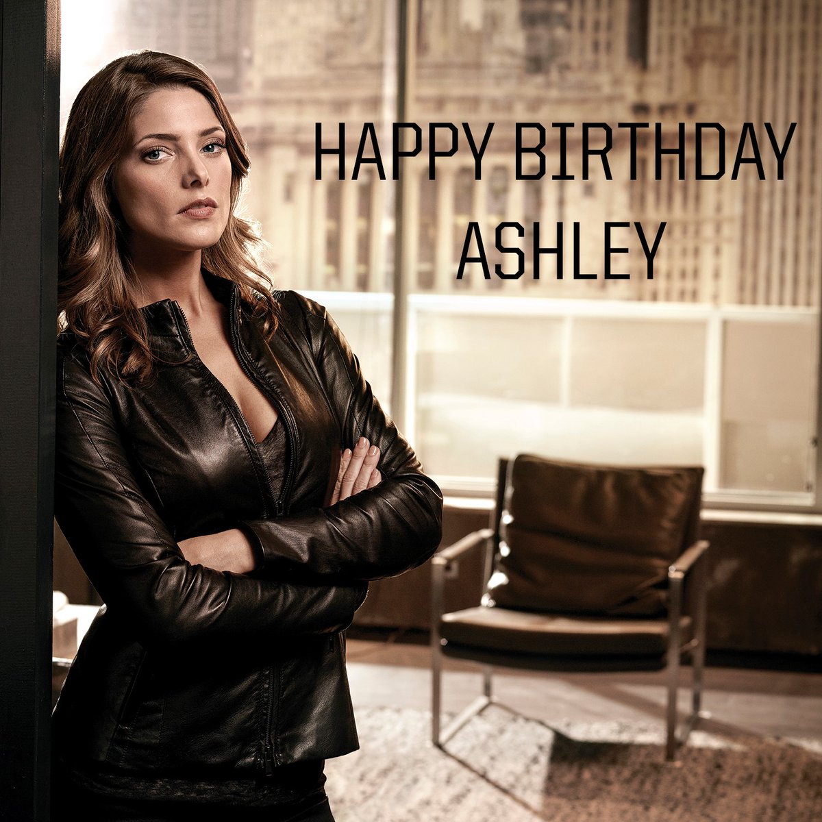 21 februari 2017: Happy Birthday to our favorite girl gone rogue, @AshleyMGreene. We love having you on the #RogueTV team! 🎂🎉
