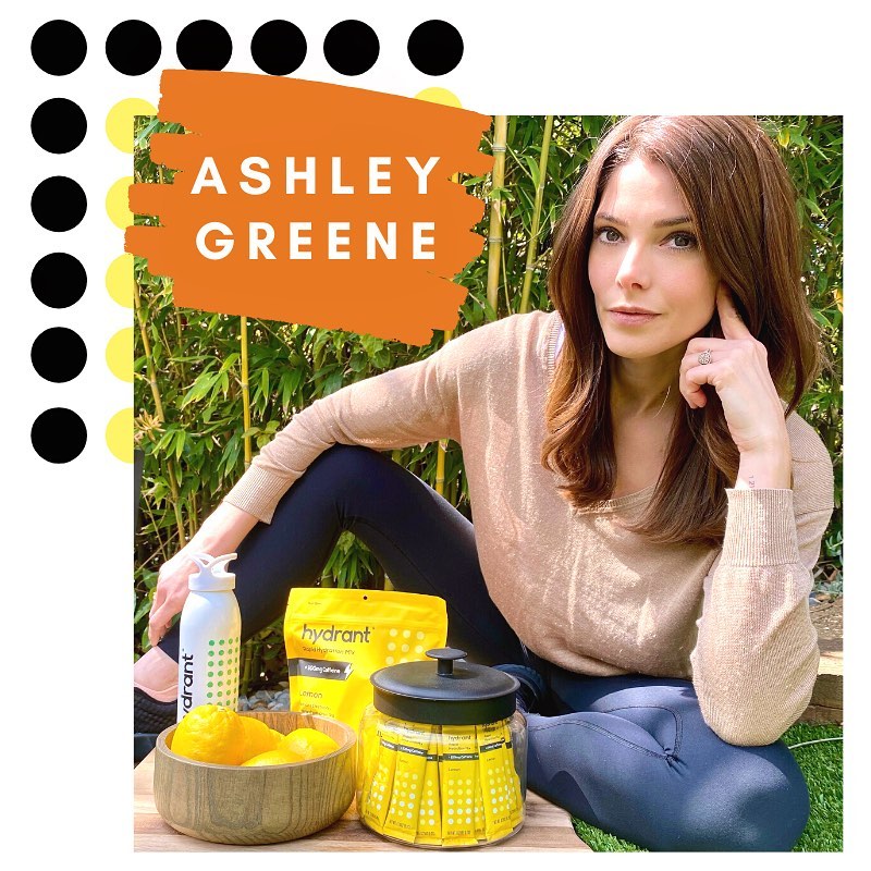 18 april 2020: Actress and Rx3 partner @ashleygreene with @drinkhydrant 🙌🏽
18 april 2020: Actress and Rx3 partner @ashleygreene with @drinkhydrant 🙌🏽