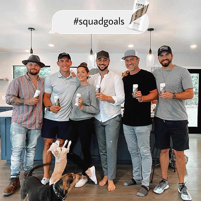 24 juni 2020: Team meeting & hangout with @jimmydecicco5 while he’s in California. Big things coming for @drinksupercoffee & our partners @ashleygreene & @paulkhoury 🤜🏽🤛🏽 #Rx3Growth
