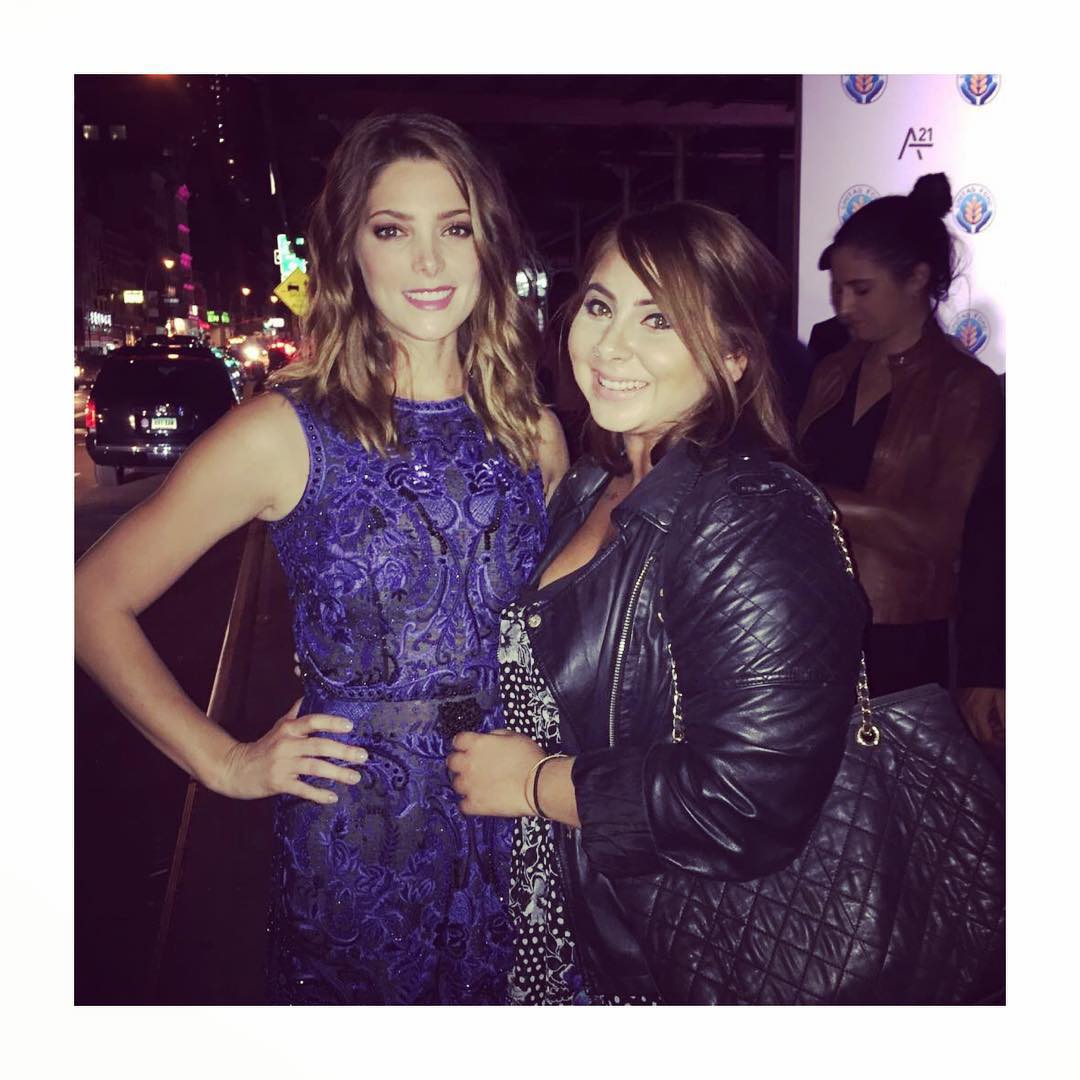 16 september 2015: Reunited and it feels so good ❤️❤️ @ashleygreene can't wait to see her tomorrow at #NYFW #ashleygreene
16 september 2015: Reunited and it feels so good ❤️❤️ @ashleygreene can't wait to see her tomorrow at #NYFW #ashleygreene