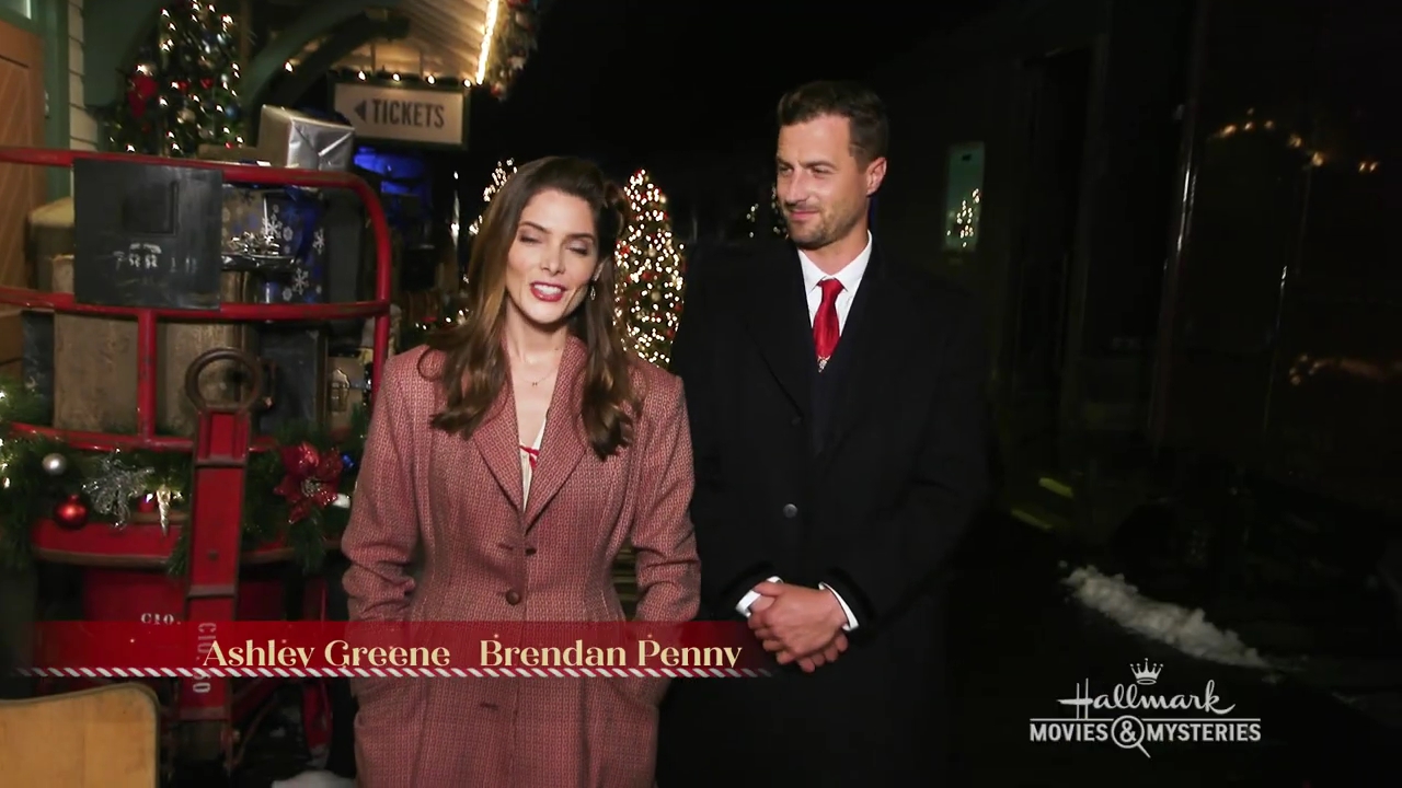 Ashley-Greene-dot-nl_Preview-ALittleChristmasCharm0009.jpg