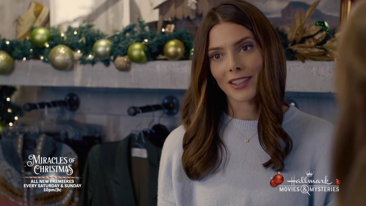 Ashley-Greene-dot-nl_ALittleChristmasCharm0625.jpg Ashley-Greene-dot-nl_ALittleChristmasCharm0625.jpg