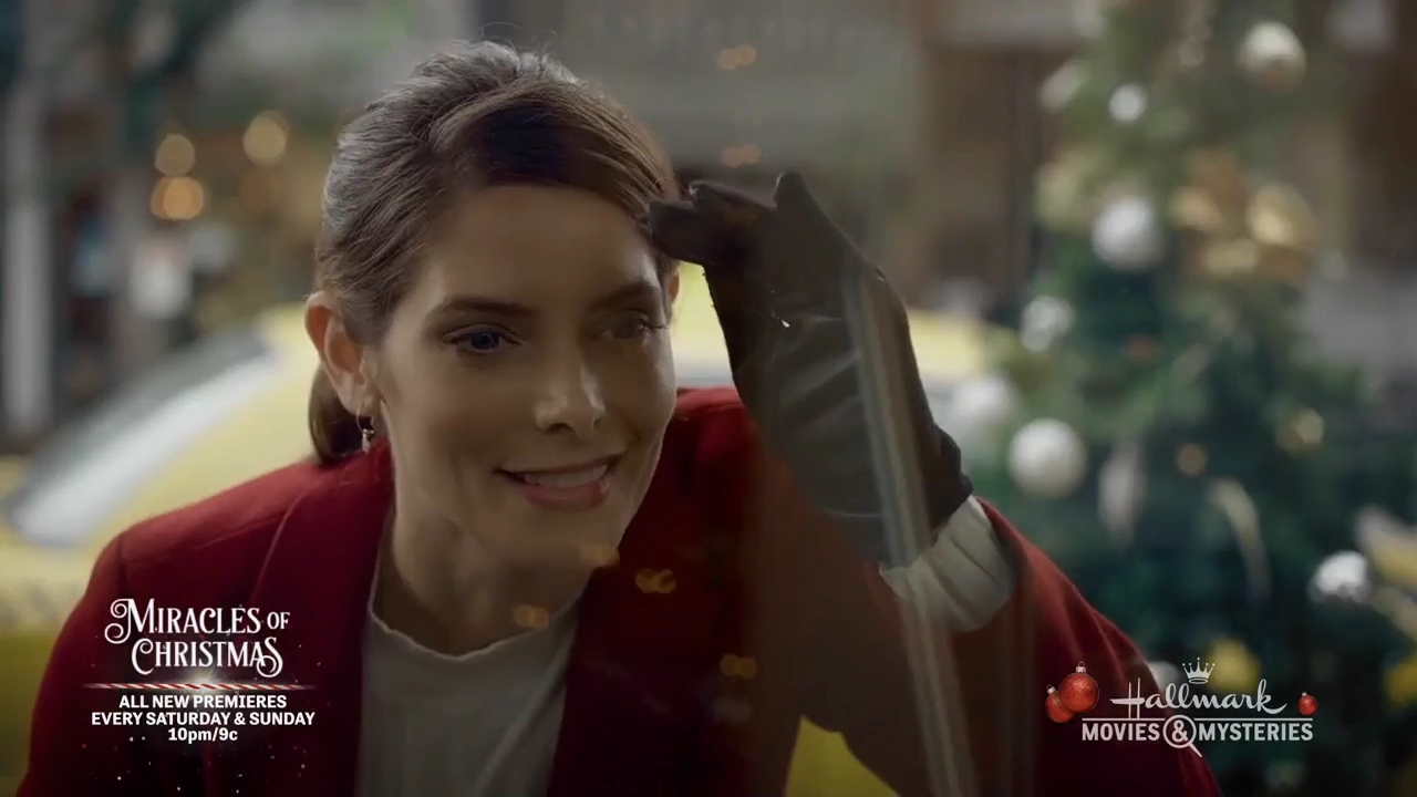 Ashley-Greene-dot-nl_ALittleChristmasCharm0866.jpg Ashley-Greene-dot-nl_ALittleChristmasCharm0866.jpg