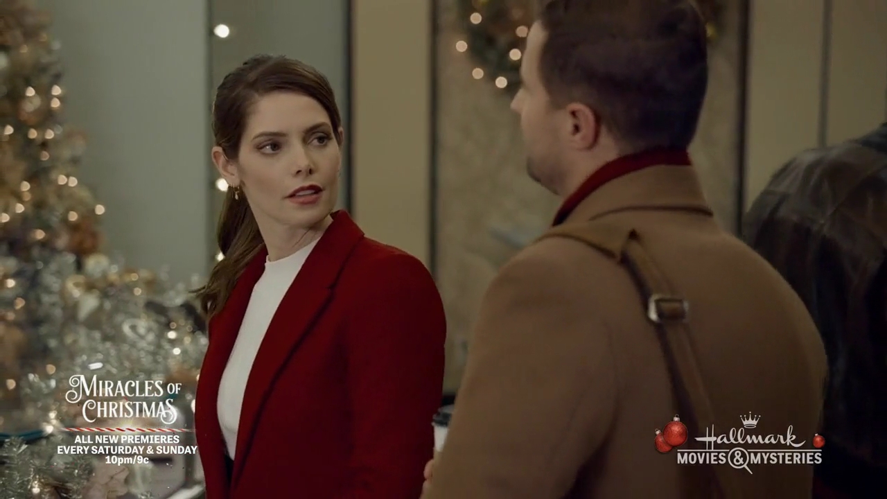 Ashley-Greene-dot-nl_ALittleChristmasCharm0936.jpg