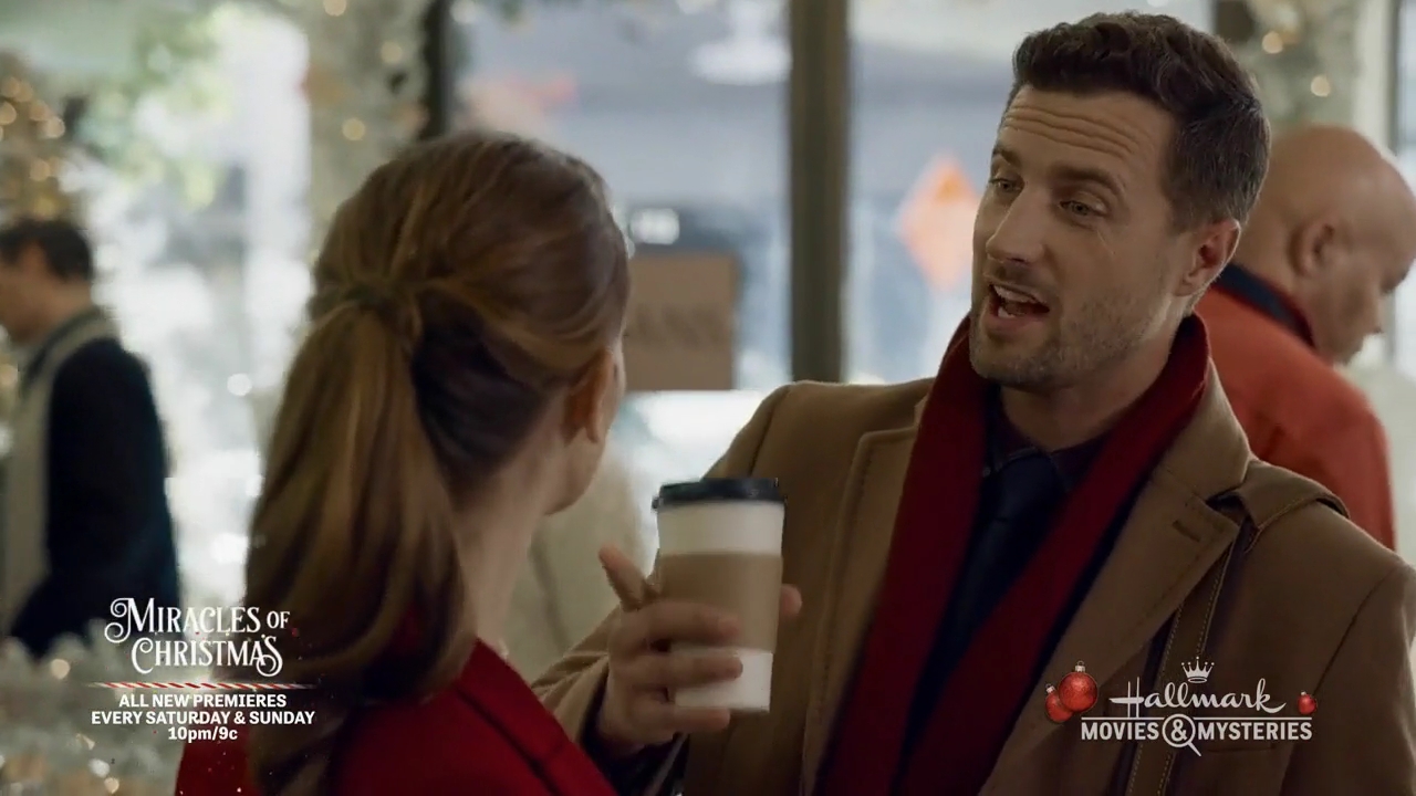 Ashley-Greene-dot-nl_ALittleChristmasCharm0964.jpg