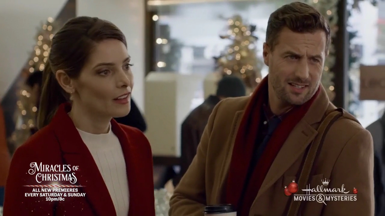 Ashley-Greene-dot-nl_ALittleChristmasCharm0995.jpg