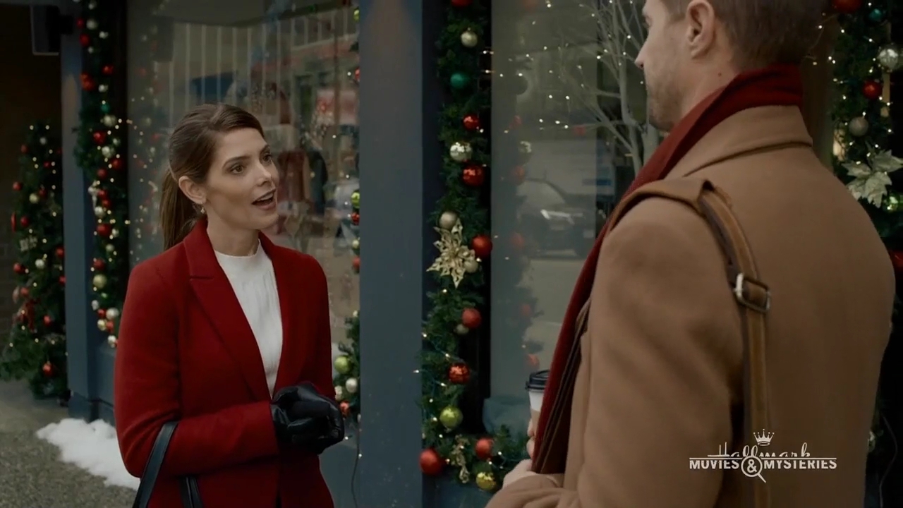 Ashley-Greene-dot-nl_ALittleChristmasCharm1083.jpg