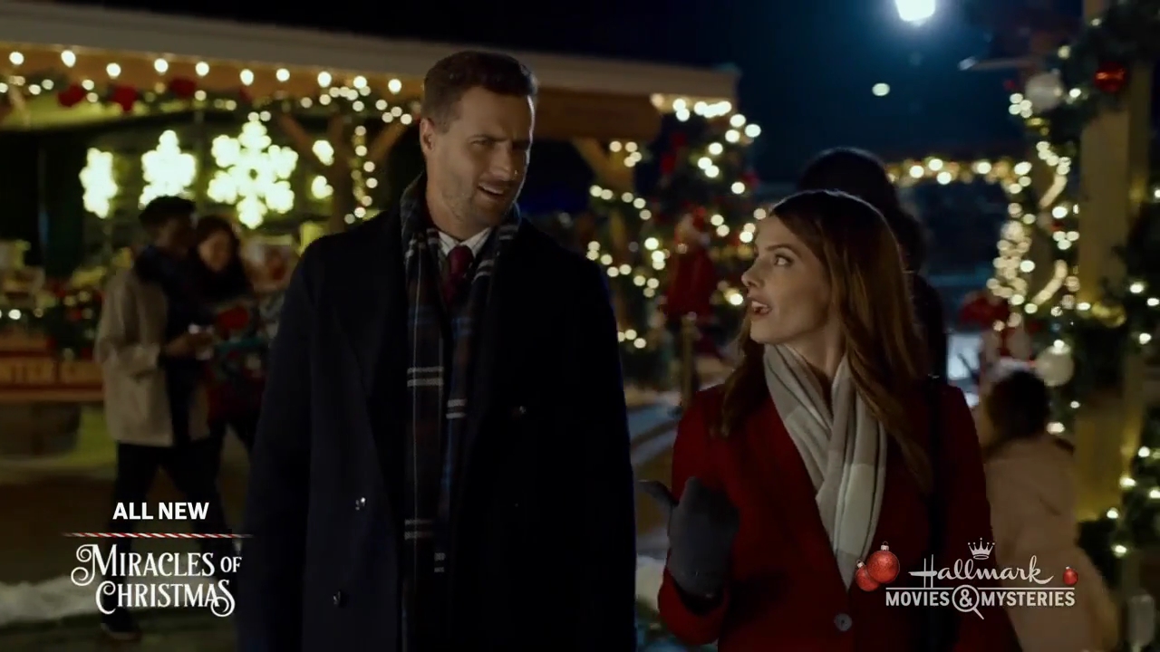 Ashley-Greene-dot-nl_ALittleChristmasCharm1683.jpg