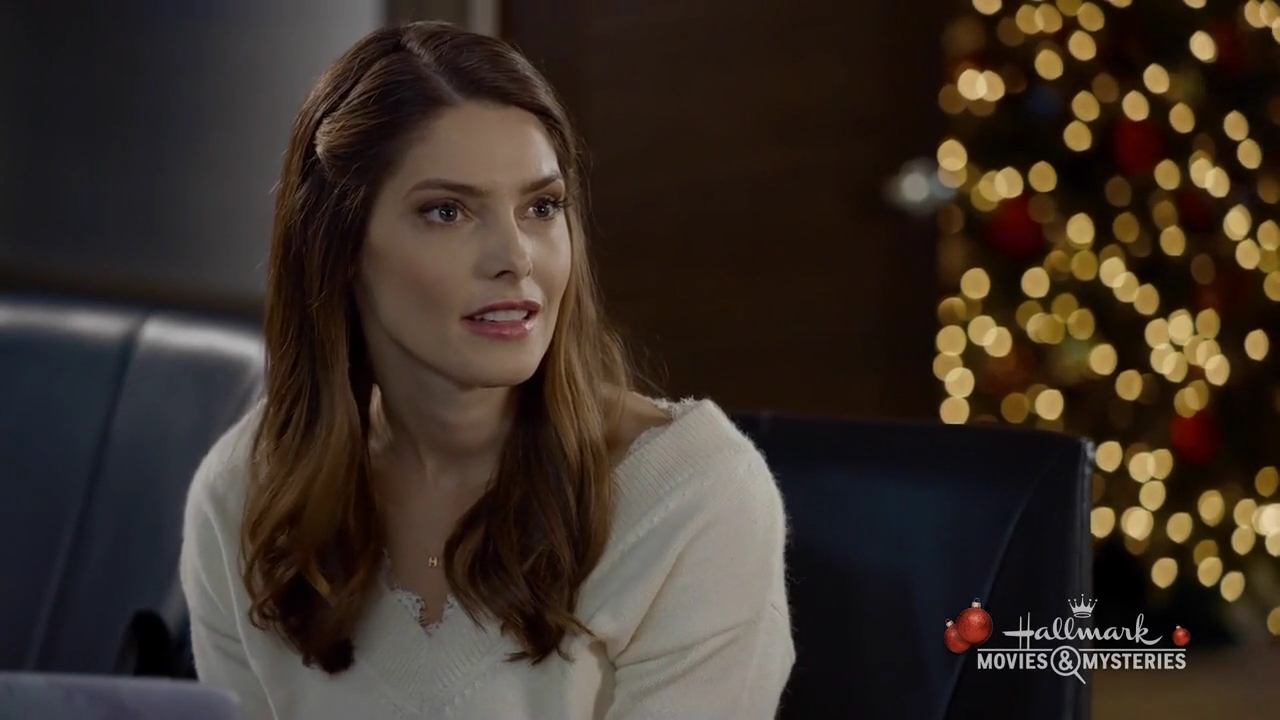 Ashley-Greene-dot-nl_ALittleChristmasCharm1968.jpg