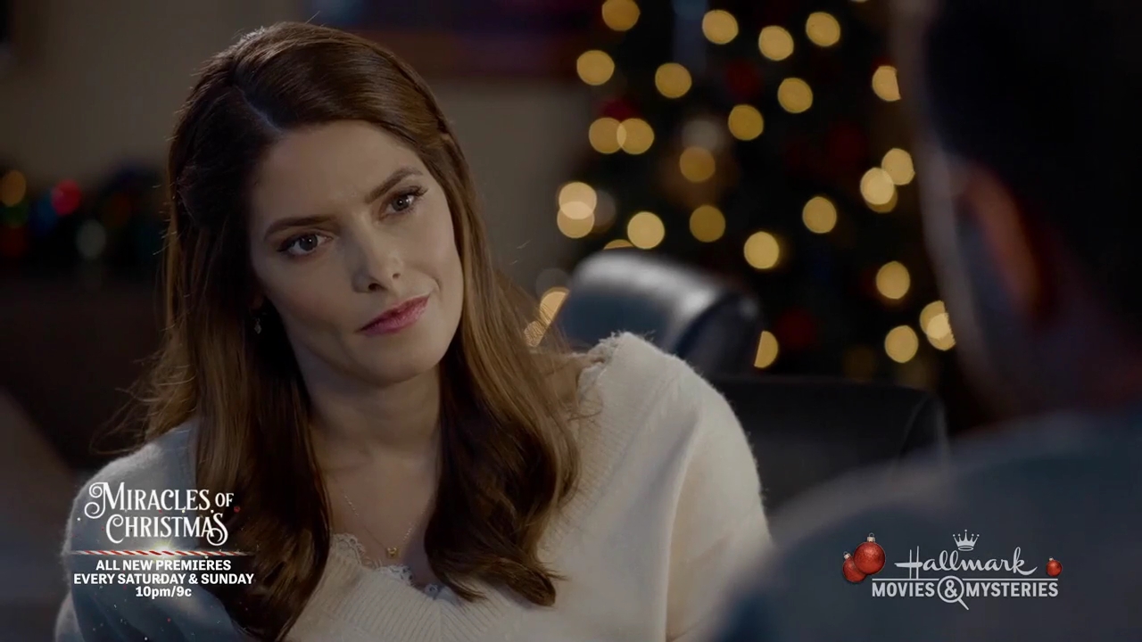 Ashley-Greene-dot-nl_ALittleChristmasCharm2022.jpg