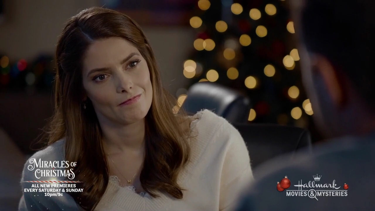 Ashley-Greene-dot-nl_ALittleChristmasCharm2023.jpg