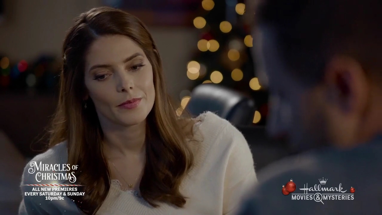 Ashley-Greene-dot-nl_ALittleChristmasCharm2024.jpg