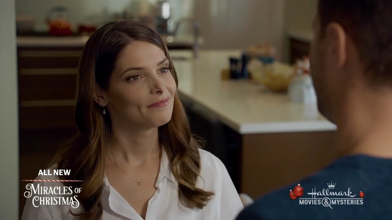 Ashley-Greene-dot-nl_ALittleChristmasCharm2695.jpg Ashley-Greene-dot-nl_ALittleChristmasCharm2695.jpg