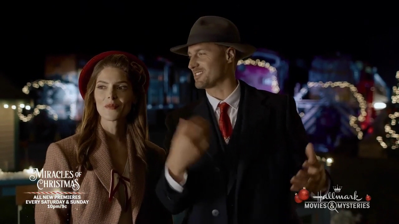 Ashley-Greene-dot-nl_ALittleChristmasCharm3319.jpg Ashley-Greene-dot-nl_ALittleChristmasCharm3319.jpg