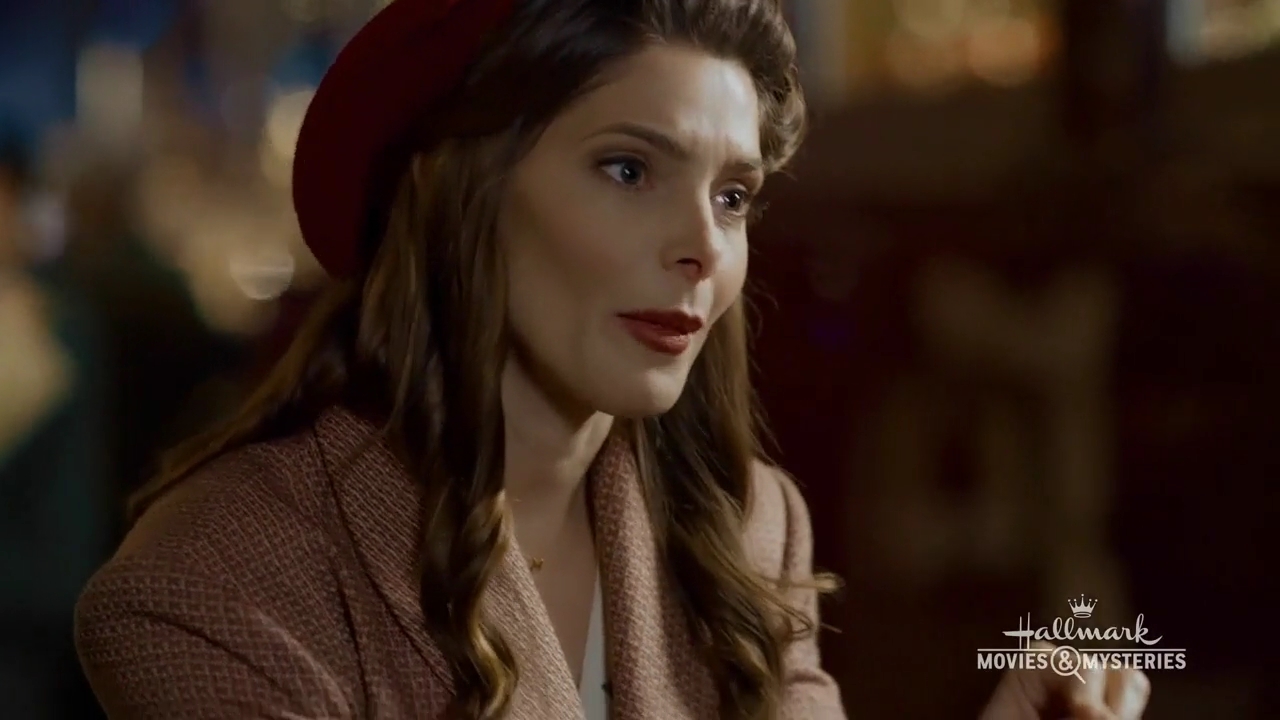 Ashley-Greene-dot-nl_ALittleChristmasCharm3477.jpg