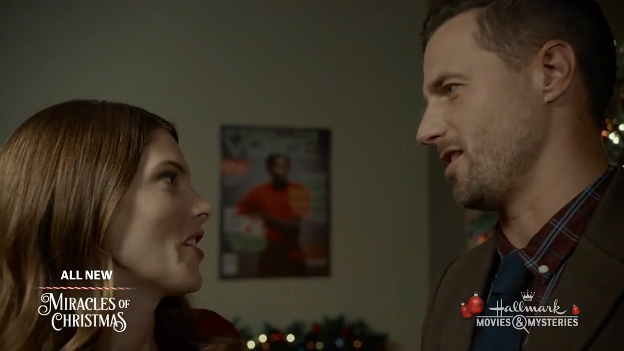 Ashley-Greene-dot-nl_ALittleChristmasCharm3585.jpg Ashley-Greene-dot-nl_ALittleChristmasCharm3585.jpg