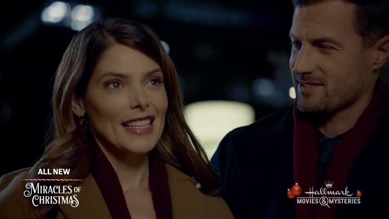 Ashley-Greene-dot-nl_ALittleChristmasCharm3633.jpg Ashley-Greene-dot-nl_ALittleChristmasCharm3633.jpg