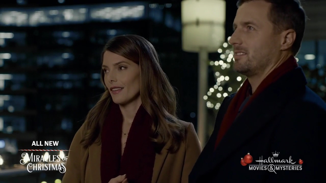 Ashley-Greene-dot-nl_ALittleChristmasCharm3653.jpg Ashley-Greene-dot-nl_ALittleChristmasCharm3653.jpg