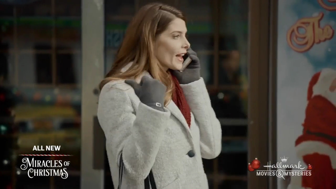 Ashley-Greene-dot-nl_ALittleChristmasCharm3721.jpg Ashley-Greene-dot-nl_ALittleChristmasCharm3721.jpg