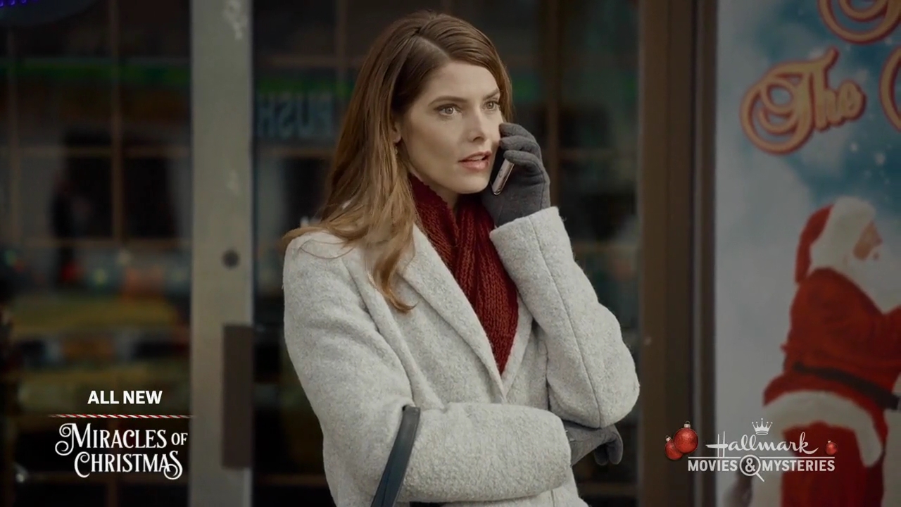 Ashley-Greene-dot-nl_ALittleChristmasCharm3729.jpg Ashley-Greene-dot-nl_ALittleChristmasCharm3729.jpg