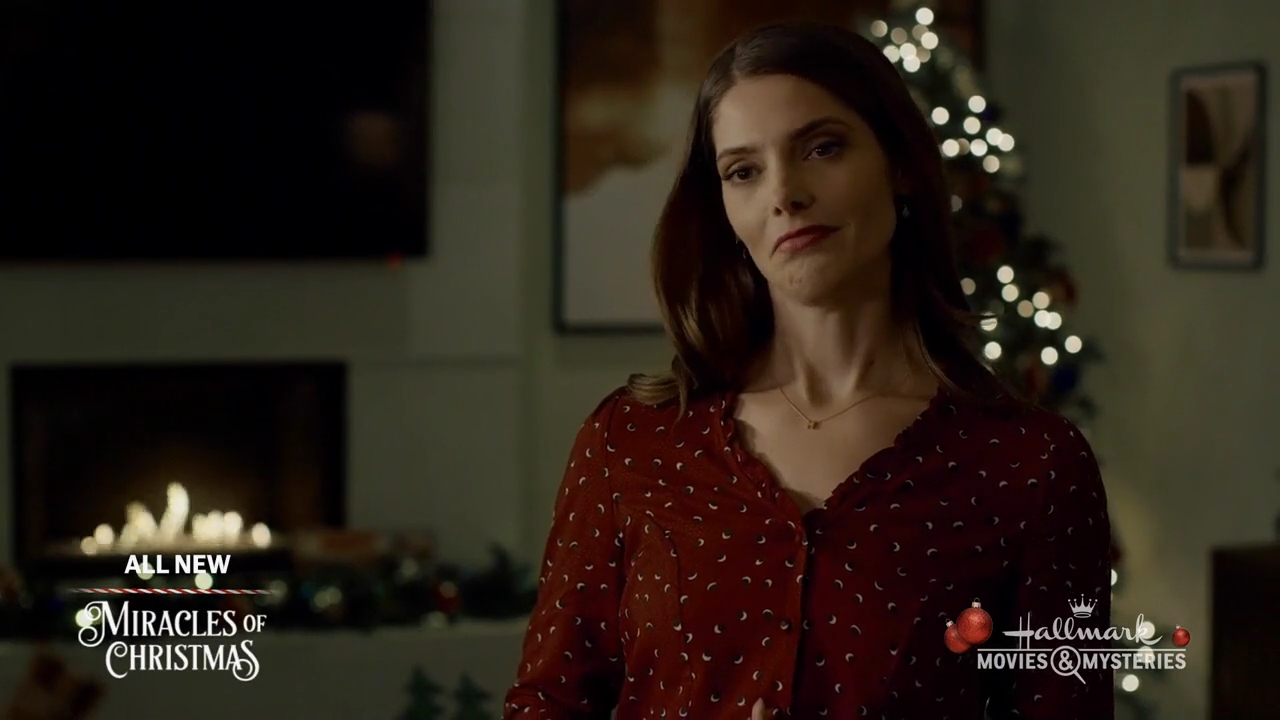 Ashley-Greene-dot-nl_ALittleChristmasCharm3901.jpg Ashley-Greene-dot-nl_ALittleChristmasCharm3901.jpg