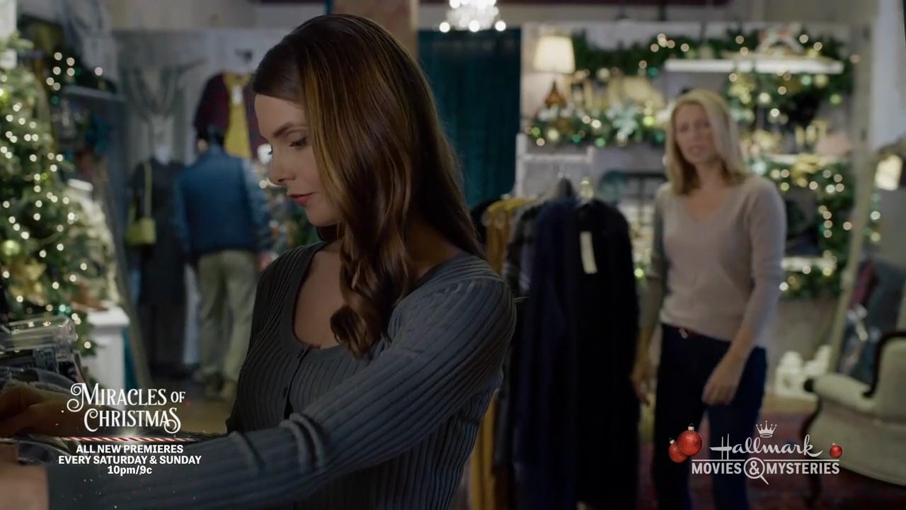 Ashley-Greene-dot-nl_ALittleChristmasCharm4292.jpg Ashley-Greene-dot-nl_ALittleChristmasCharm4292.jpg