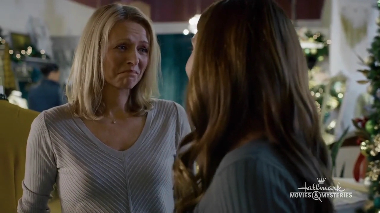 Ashley-Greene-dot-nl_ALittleChristmasCharm4365.jpg Ashley-Greene-dot-nl_ALittleChristmasCharm4365.jpg