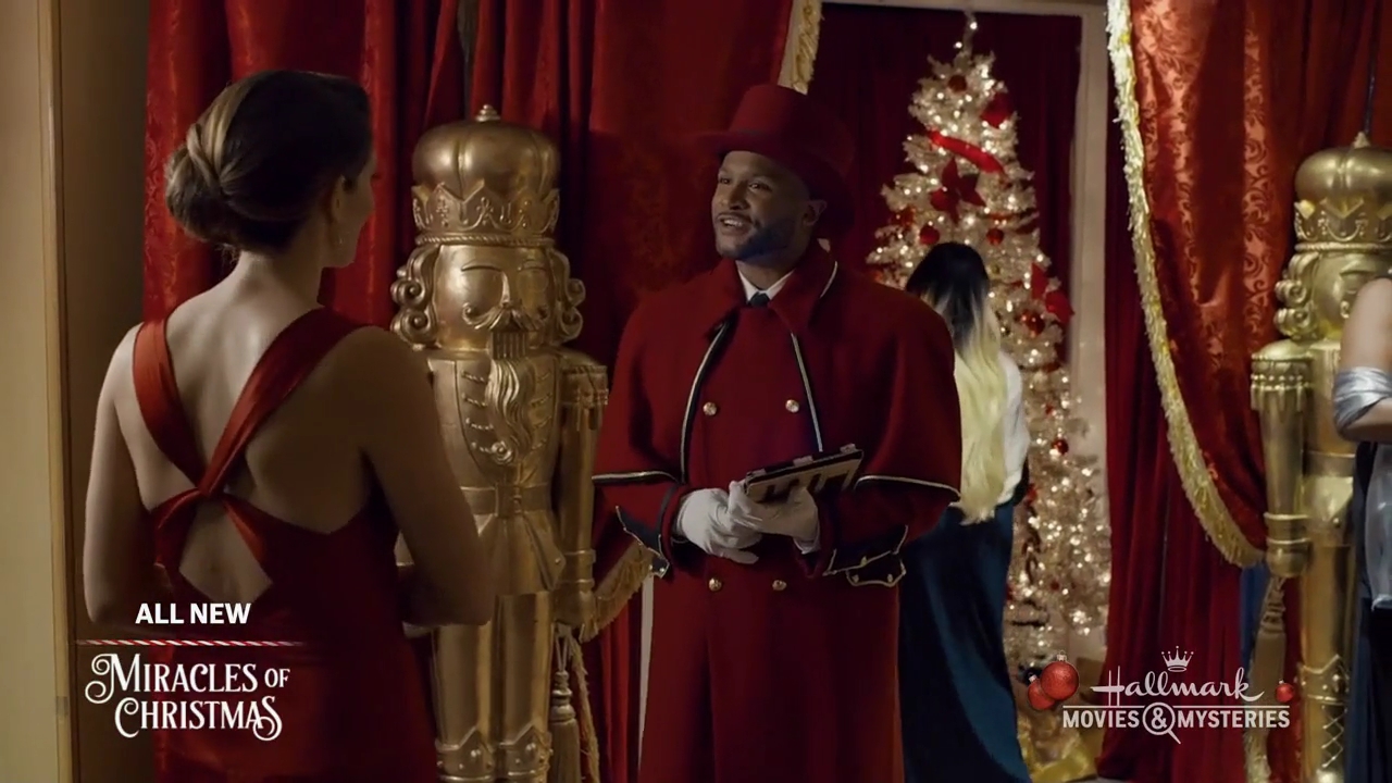 Ashley-Greene-dot-nl_ALittleChristmasCharm4425.jpg Ashley-Greene-dot-nl_ALittleChristmasCharm4425.jpg