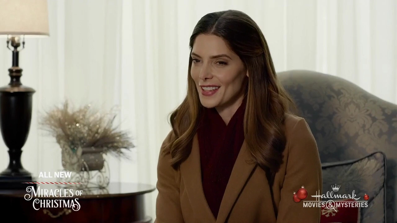 Ashley-Greene-dot-nl_ALittleChristmasCharm4754.jpg Ashley-Greene-dot-nl_ALittleChristmasCharm4754.jpg