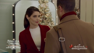 Ashley-Greene-dot-nl_ALittleChristmasCharm0966.jpg