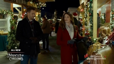 Ashley-Greene-dot-nl_ALittleChristmasCharm1745.jpg