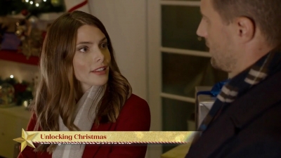 Ashley-Greene-dot-nl_ALittleChristmasCharm1898.jpg