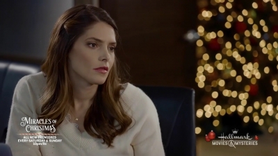 Ashley-Greene-dot-nl_ALittleChristmasCharm1996.jpg