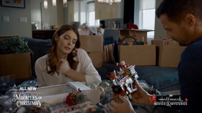 Ashley-Greene-dot-nl_ALittleChristmasCharm2603.jpg