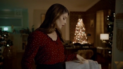 Ashley-Greene-dot-nl_ALittleChristmasCharm3982.jpg