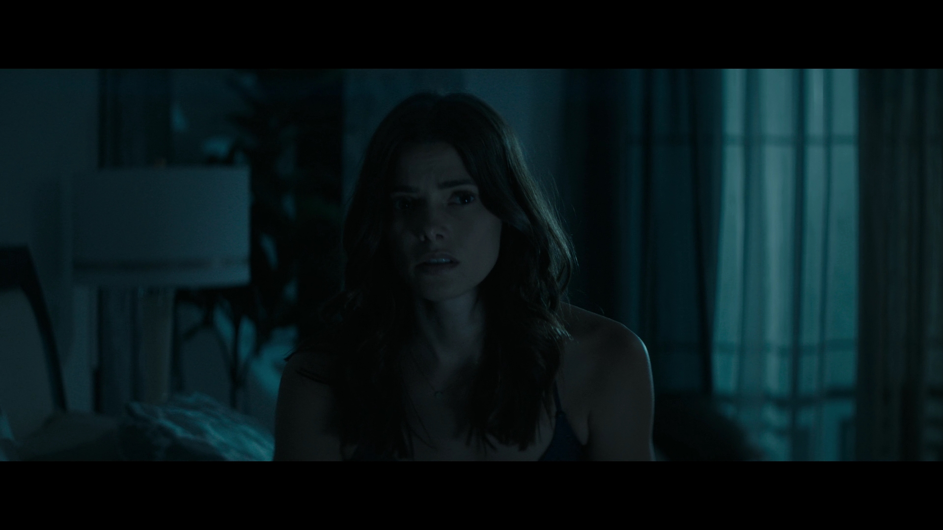 Ashley-Greene-dot-nl_Aftermath1100.jpg