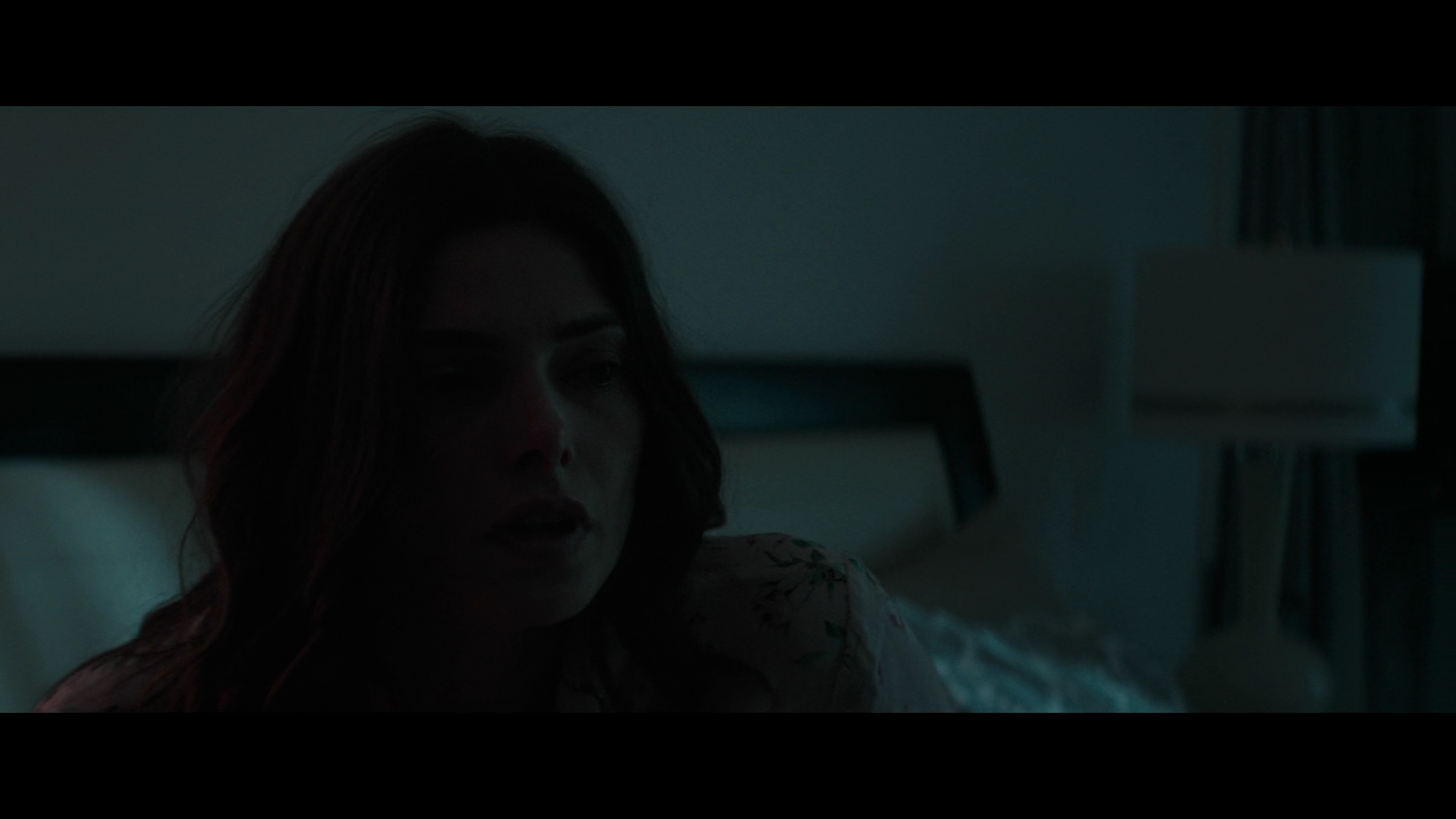 Ashley-Greene-dot-nl_Aftermath2312.jpg
