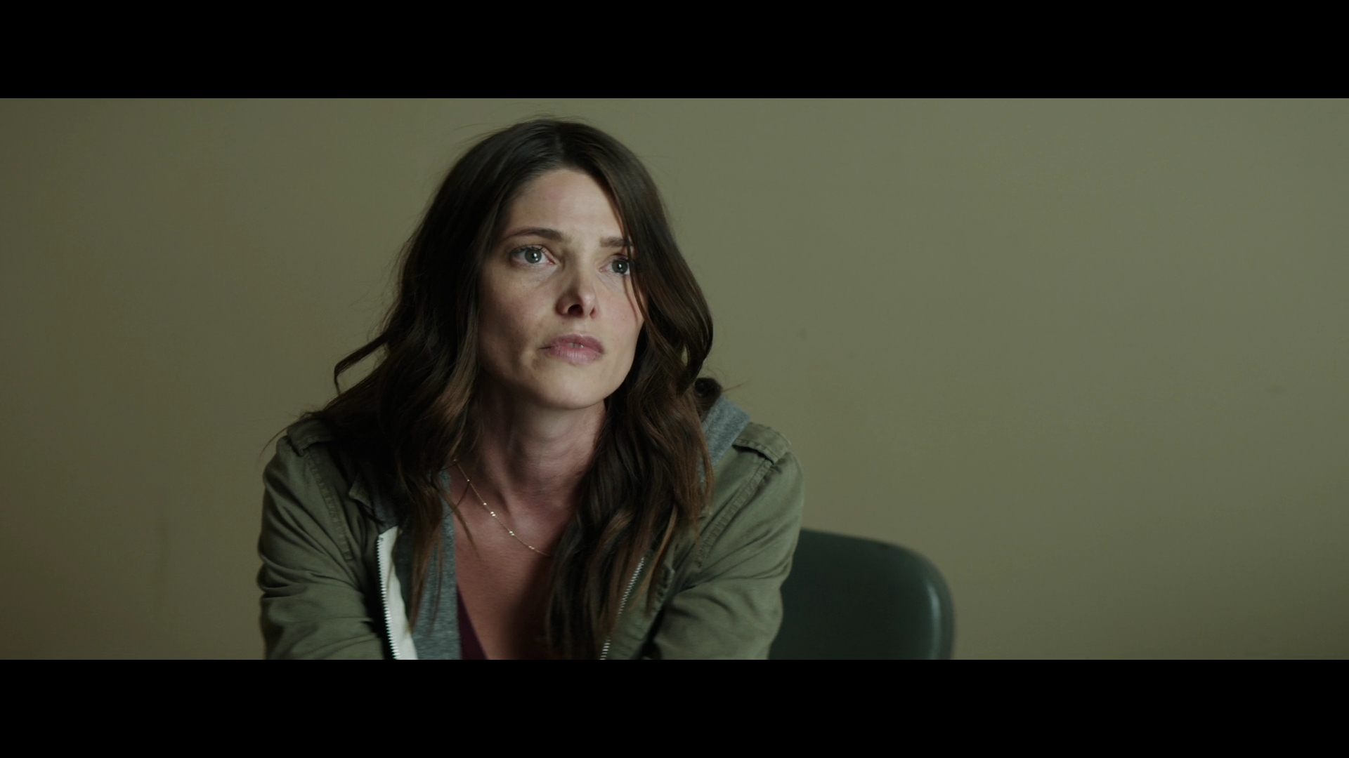 Ashley-Greene-dot-nl_Aftermath4864.jpg