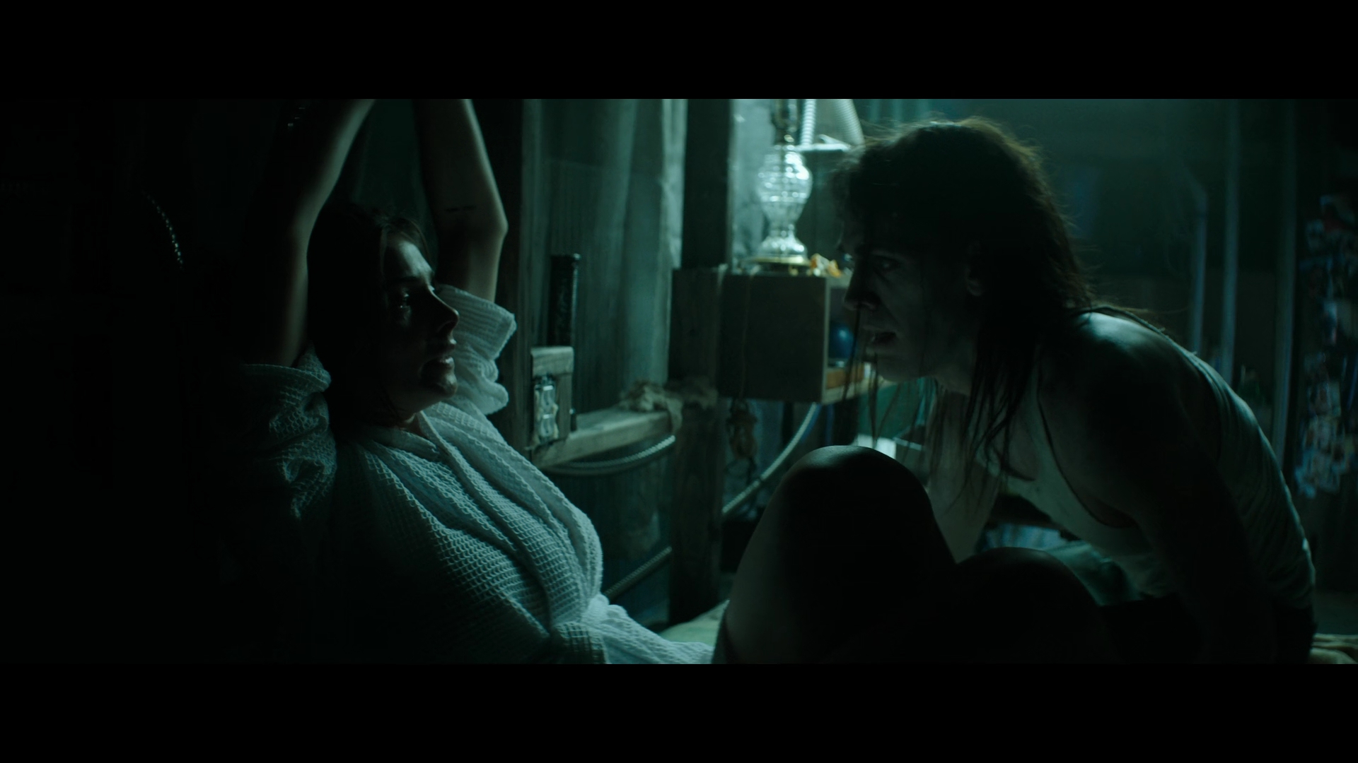 Ashley-Greene-dot-nl_Aftermath5990.jpg