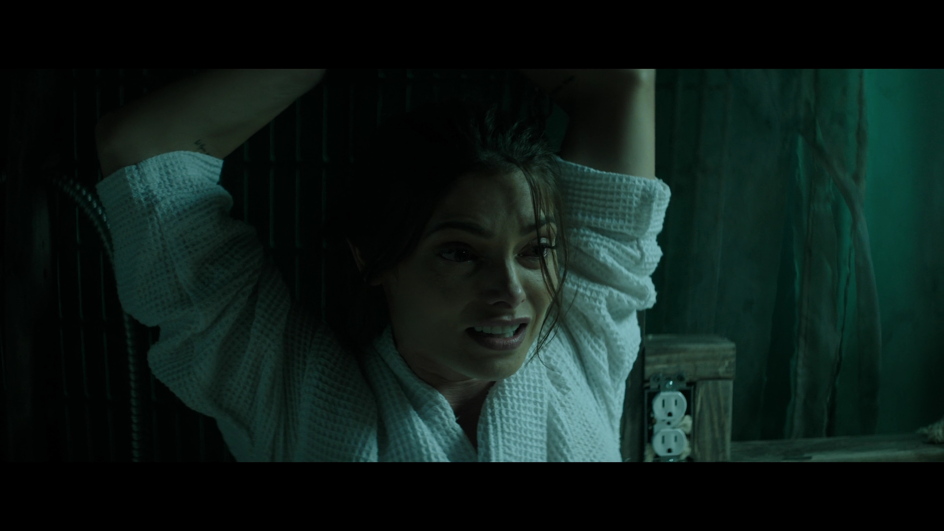 Ashley-Greene-dot-nl_Aftermath6055.jpg