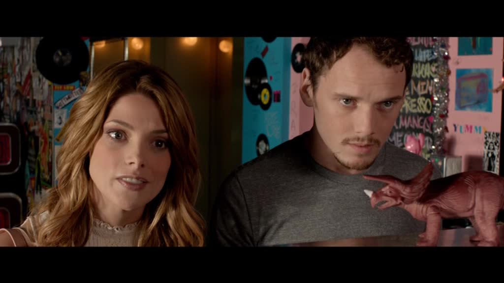 Ashley-Greene-dot-nl-BuryingTheEx00271.jpg
