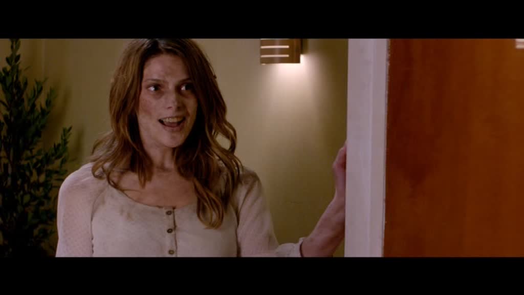 Ashley-Greene-dot-nl-BuryingTheEx00490.jpg