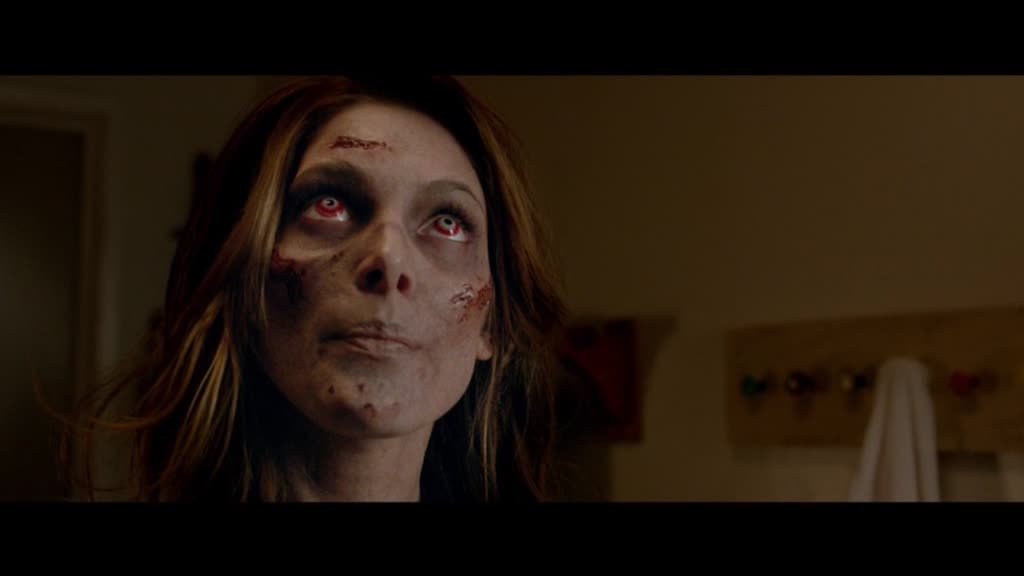 Ashley-Greene-dot-nl-BuryingTheEx01402.jpg
