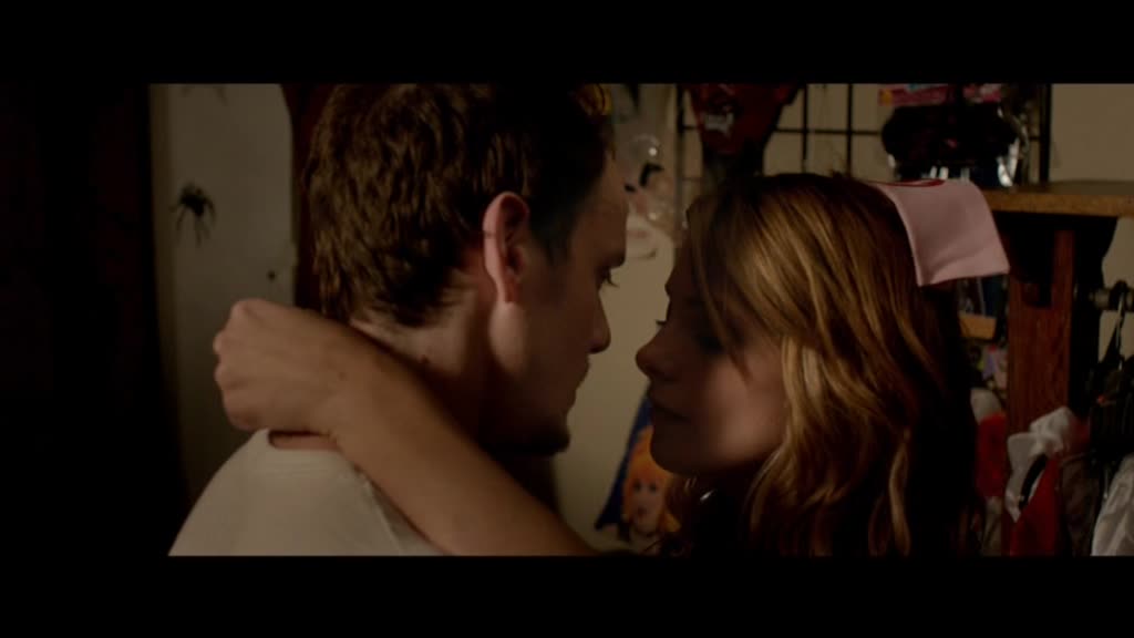 Ashley-Greene-dot-nl-BuryingTheEx_Trailer00003.jpg