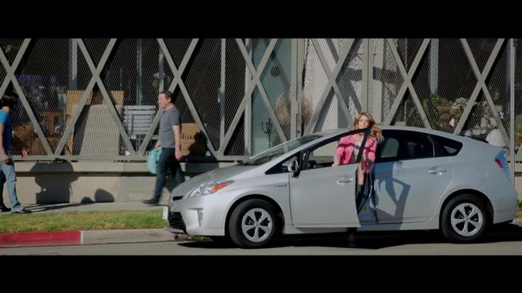 Ashley-Greene-dot-nl-BuryingTheEx_Trailer00009.jpg