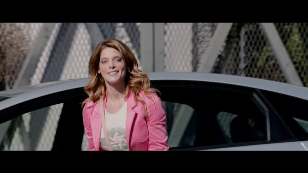 Ashley-Greene-dot-nl-BuryingTheEx_Trailer00011.jpg