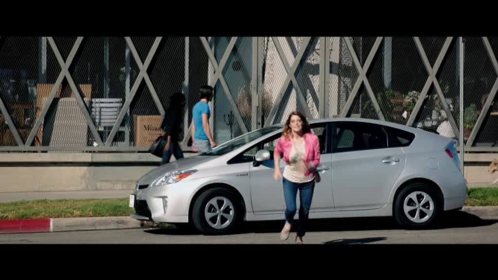 Ashley-Greene-dot-nl-BuryingTheEx_Trailer00012.jpg