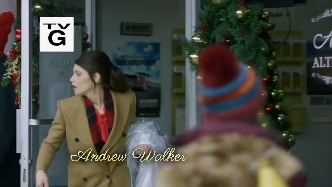 Ashley-Greene-dot-nl_ChristmasOnMyMind0030.jpg
