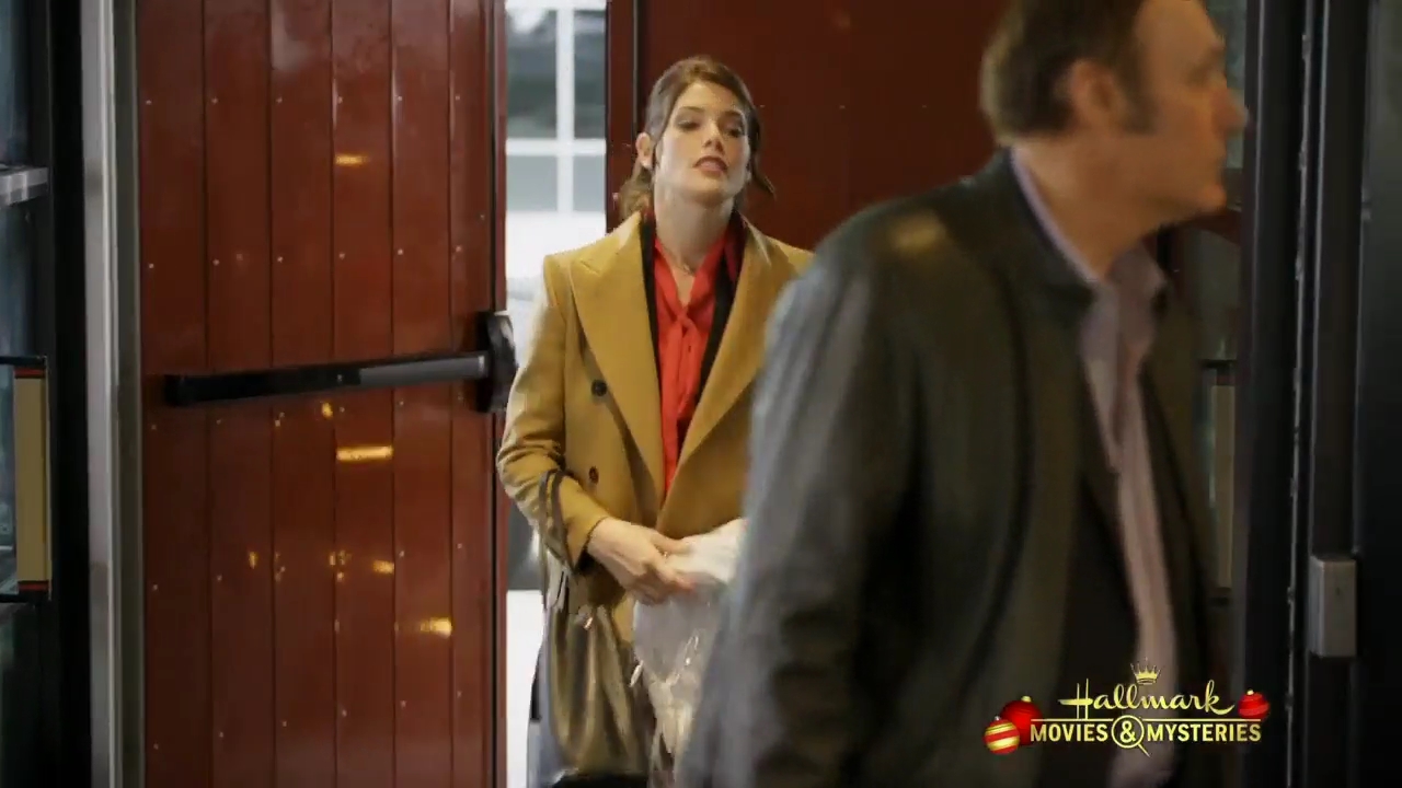 Ashley-Greene-dot-nl_ChristmasOnMyMind0194.jpg